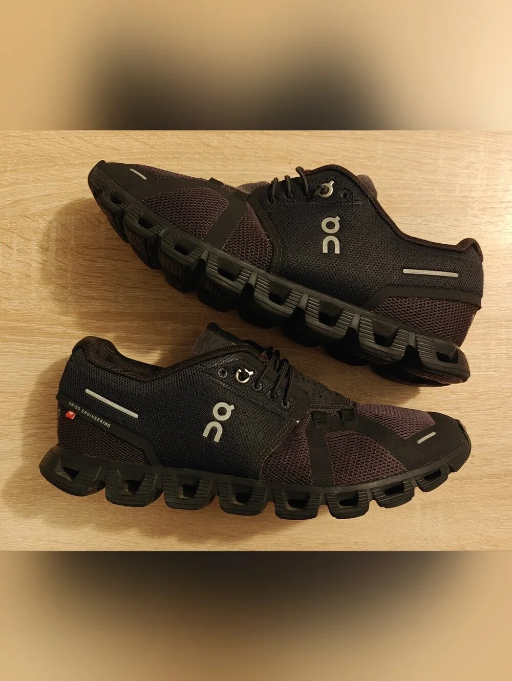 Size 9.5 - ON Cloud 5 Black W  Athletic Shoes Running